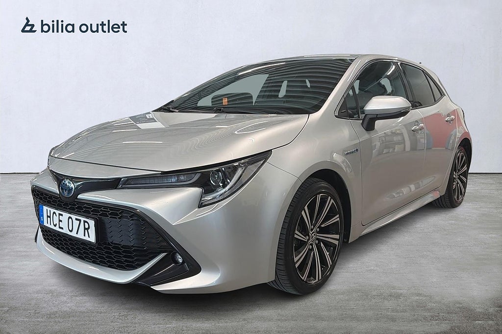 Toyota Corolla Hybrid e-CVT Style Backkamera Carplay Rattvärme