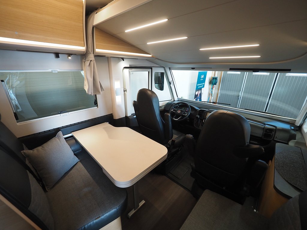 Adria Sonic Plus 700 SL Alde | AC | Dragkrok | Aut 2022