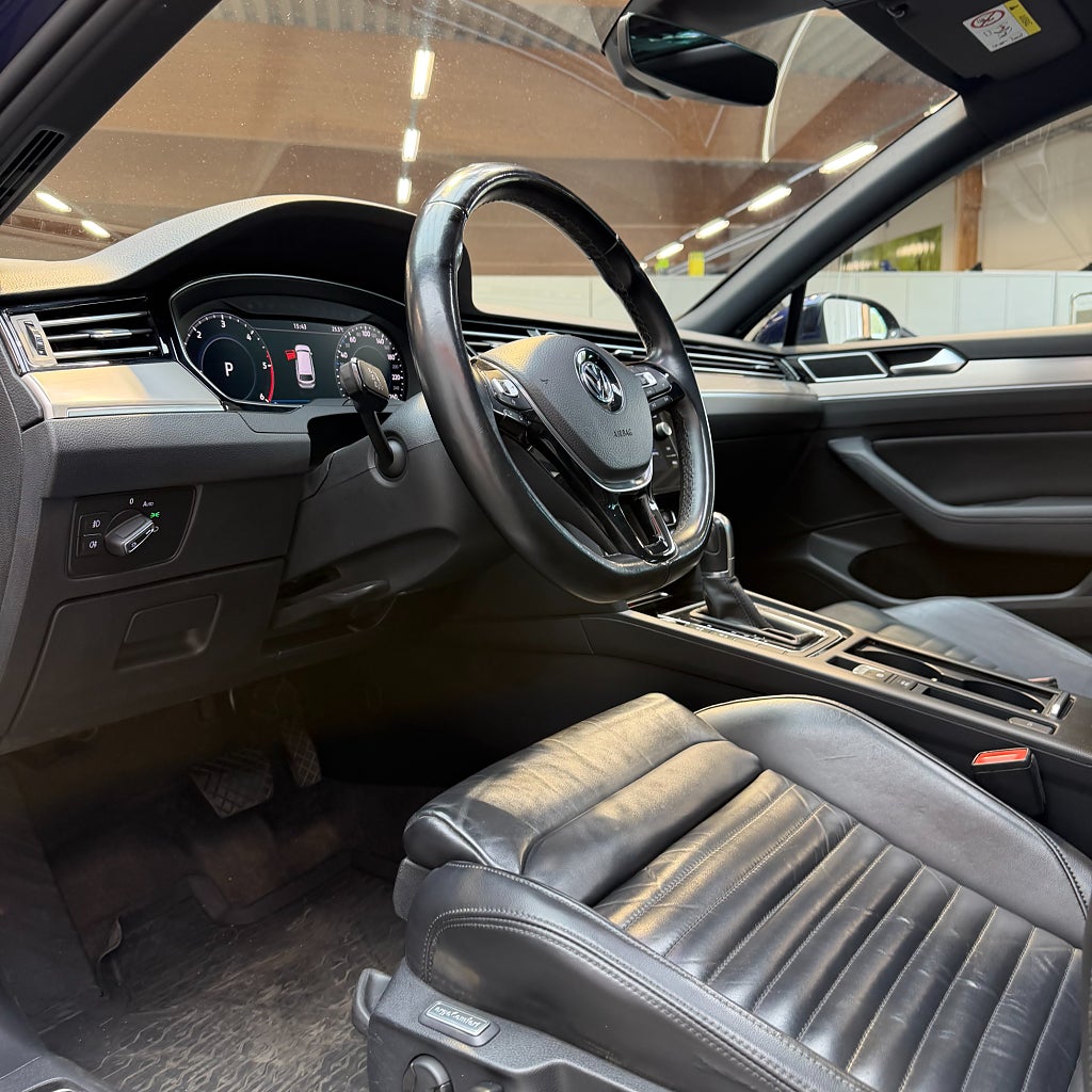 Volkswagen Passat SC 2.0 TDI 4M GT R-Line Cockpit Pano Backkamera