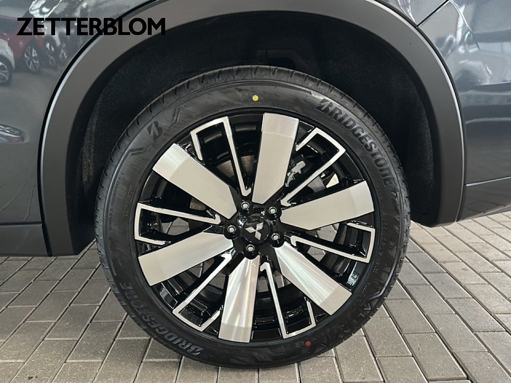 Kombi Mitsubishi Outlander 13 av 23