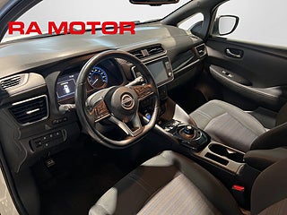 Halvkombi Nissan Leaf 7 av 16