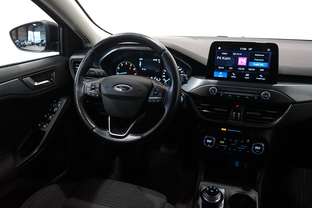 Ford Focus 1.0 EcoBoost Launch Edition B-kamera Carplay 125hk