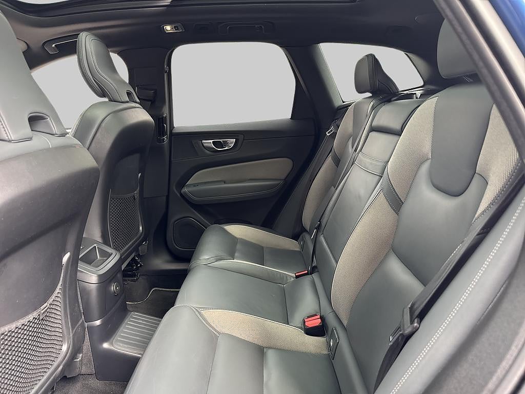Volvo XC60 2021 - miniatyr 7