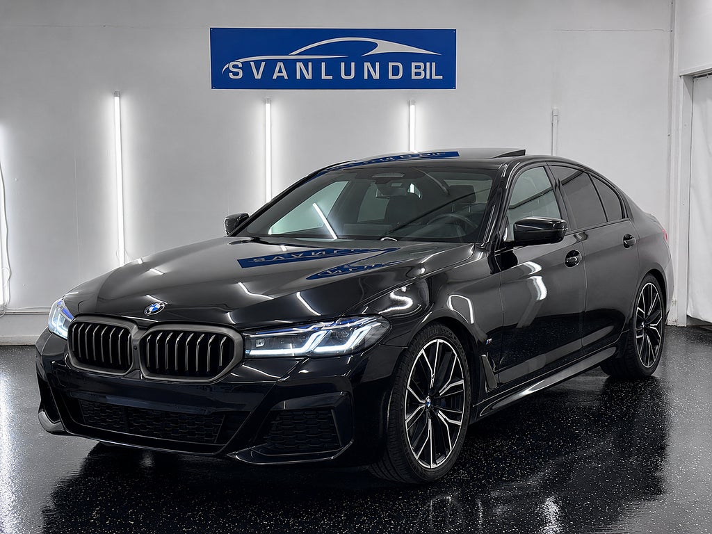 BMW M550I xDrive Sedan / Ultimate Edition / B&W / Laser / Se SPEC