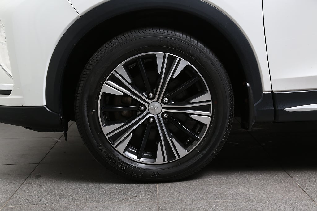 Mitsubishi Eclipse Cross 1,5 T-MIVEC ClearTec S-AWC CVT Business  360° Pano 2018