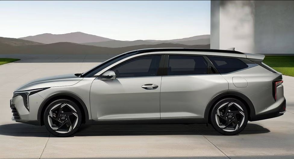 Kia K4 SW 1.6 T-GDi 180hp DCT GT LINE 2026, bild 2/10