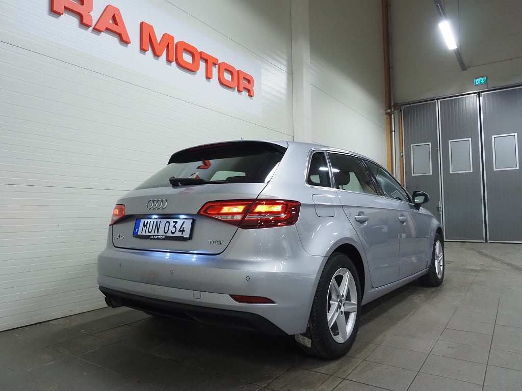 Audi A3 Sportback 1.5 150hk COD S Tronic Proline P-Sensorer 2018