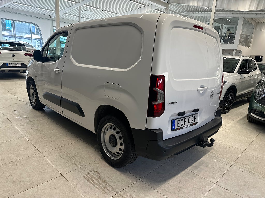 Opel Combo Cargo IP 1.5 BlueHDi 130 EAT Euro 6 / 4,99%