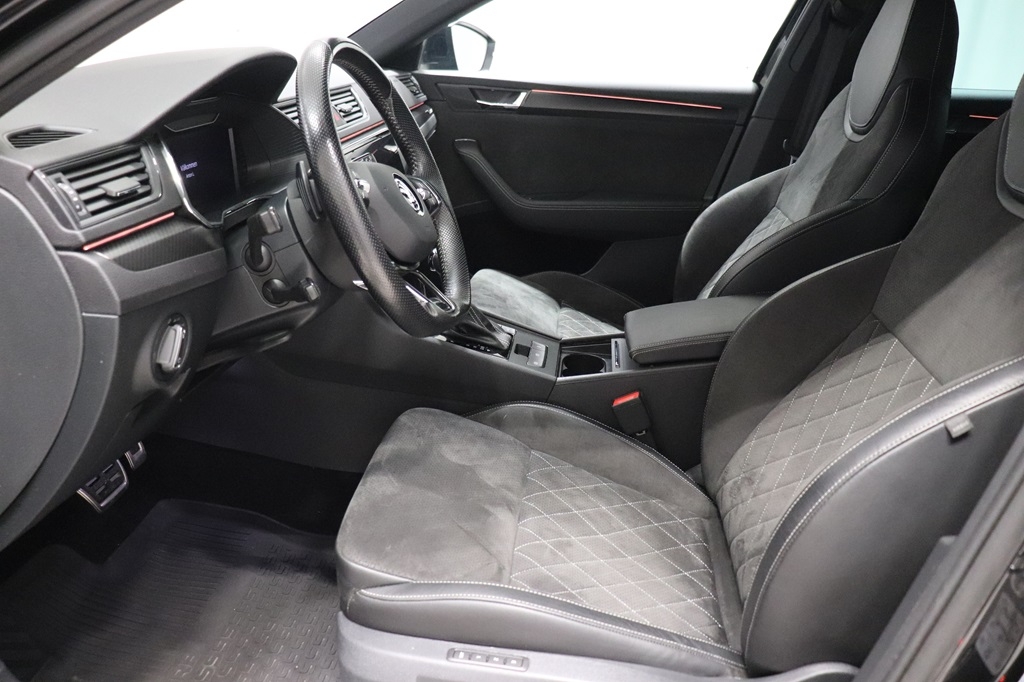Skoda Superb 2023, bild 7/41