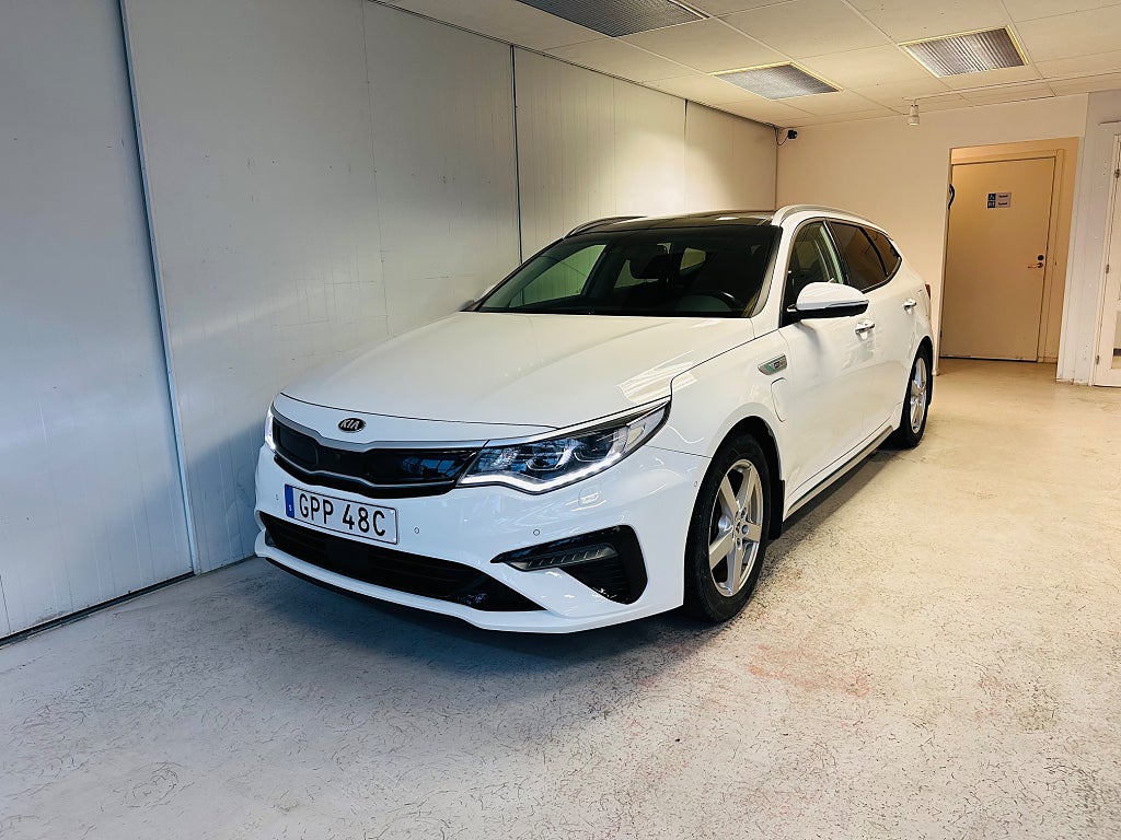 Kia Optima SW Plug-in Advance Plus 2 Pano H&K Drag Värm 360°