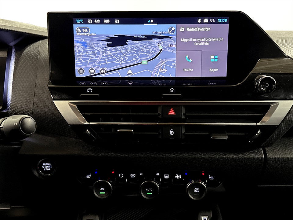 Bild på Citroën C4-X Shine 1.2 PT 130hk Aut B-KAMERA NAVI