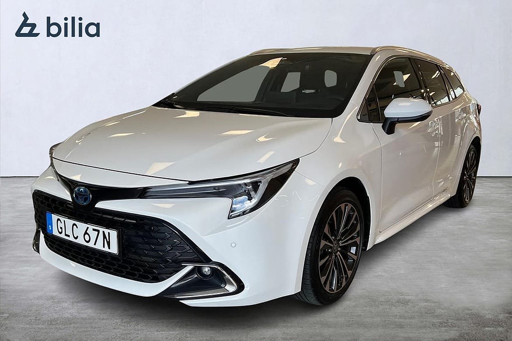 Toyota Corolla 1,8 Style Carplay Värmare Moms