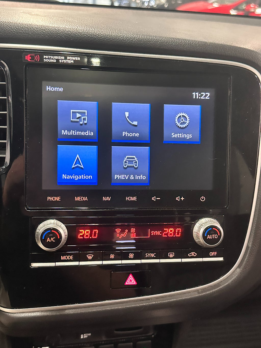 Mitsubishi Outlander CVT 224hk S-Edition Plug-In Hybrid AWD Taklucka Dragkro thumbnail