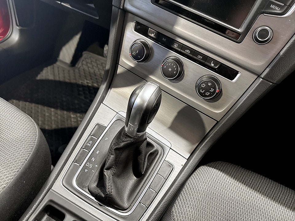 Bild på Volkswagen Golf Base 1.6 TDI 110hk Aut KAMPANJRÄNTA 3,99%