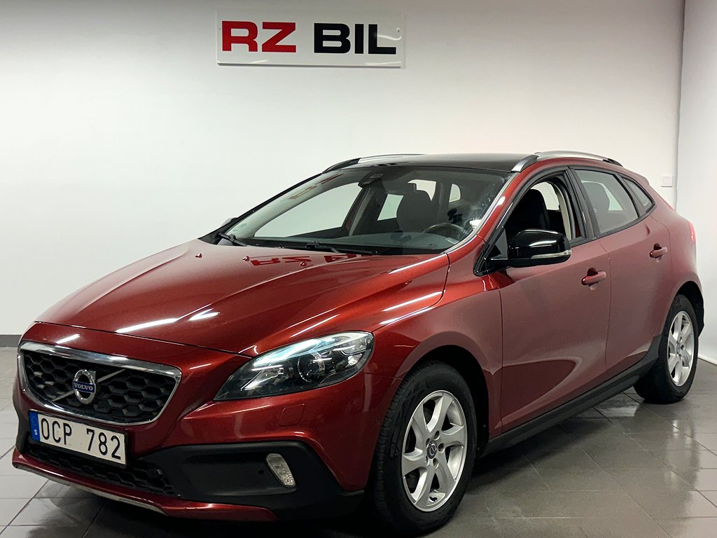 Volvo V40 Cross Country D2  Momentum#panorama tak#1500kr/mån