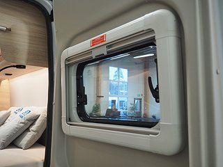 Husbil-halvintegrerad Knaus BoxStar 600 MQ Street 60 year 12 av 34