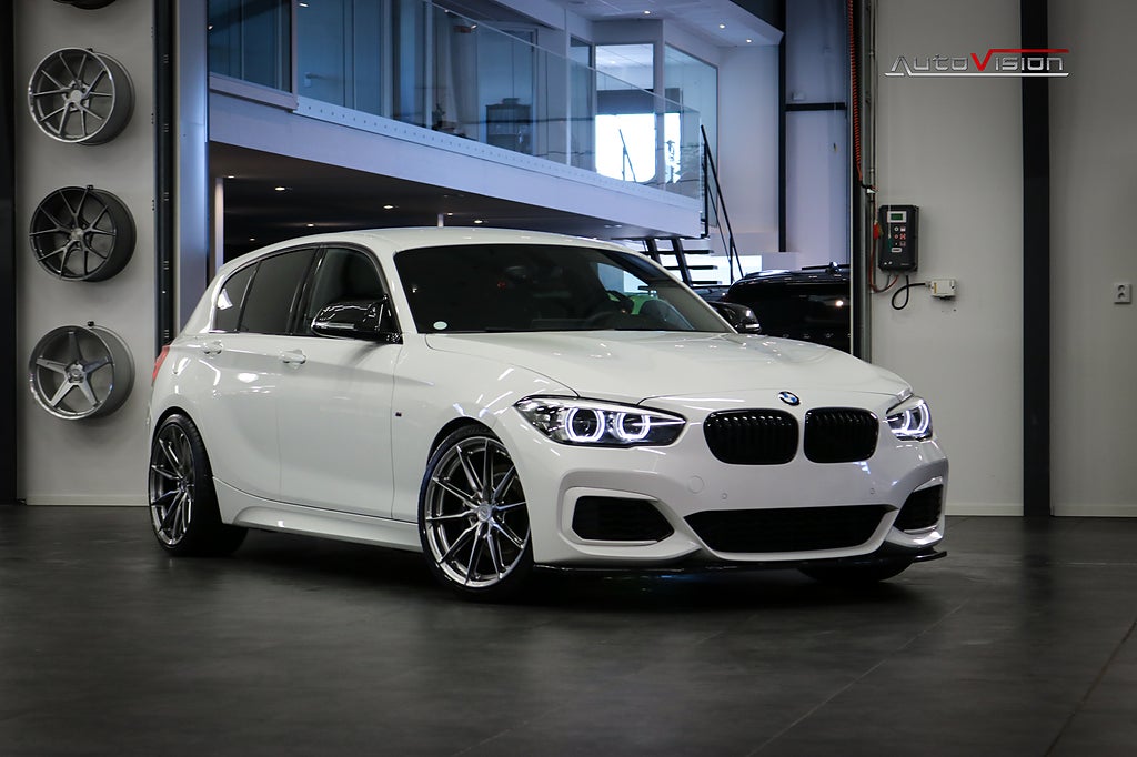 BMW M140 i RWD Steptronic | NAVI | KAMERA | STEG 2 | 19" JR