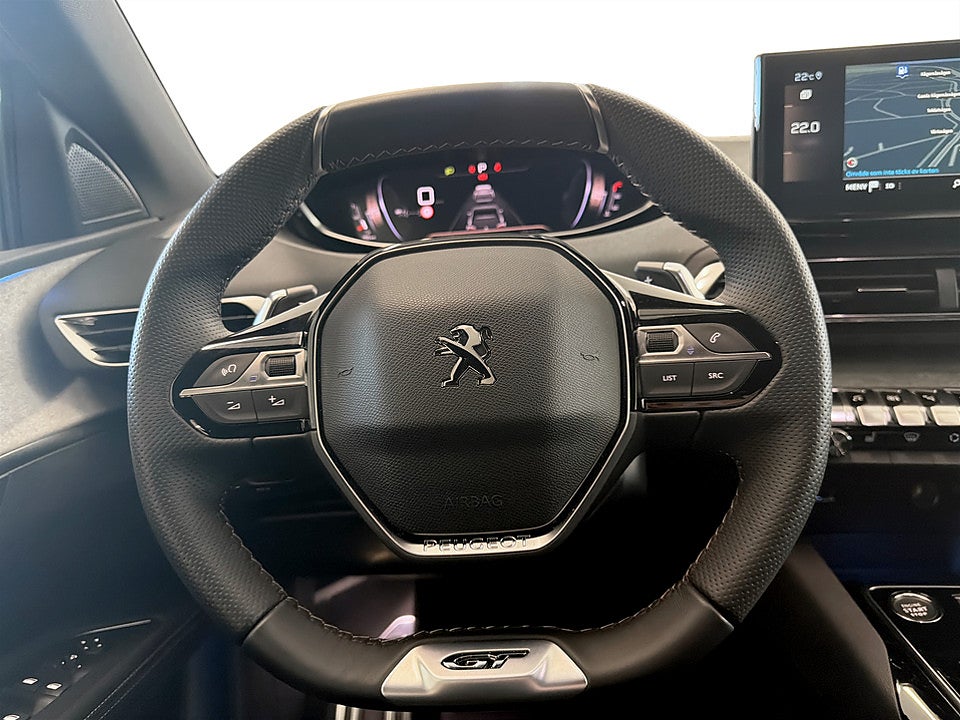 Bild på Peugeot 5008 GT 1.2 PT 130hk Aut 7-SITS B-KAMERA CARPLAY