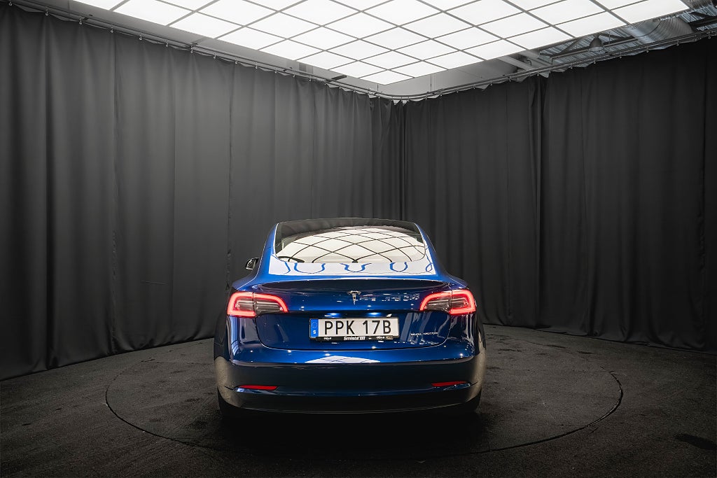 Tesla Model 3 Long Range AWD DRAG PANO LÄDER VÄRMEPUMP 1-ÄGARE MOMS