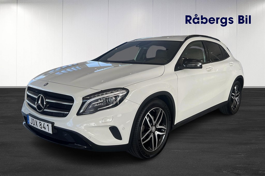 Mercedes-Benz GLA 220 CDI 4MATIC/Premium/Night/Drag/Exklusiv