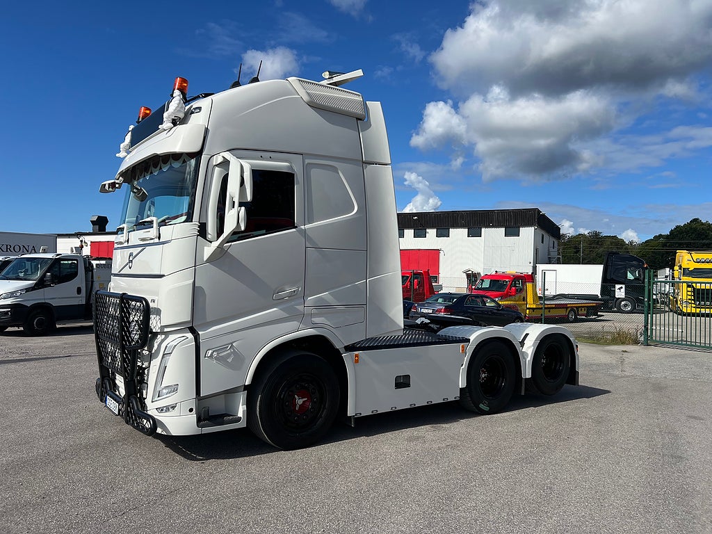Volvo FH13 500 6x2 Dragbil med Hydraulik, Klädd hytt mm