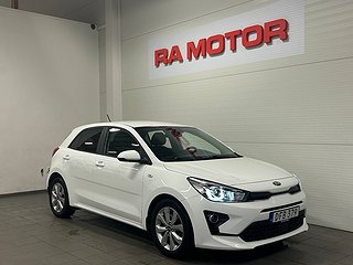 Halvkombi Kia Rio 3 av 22