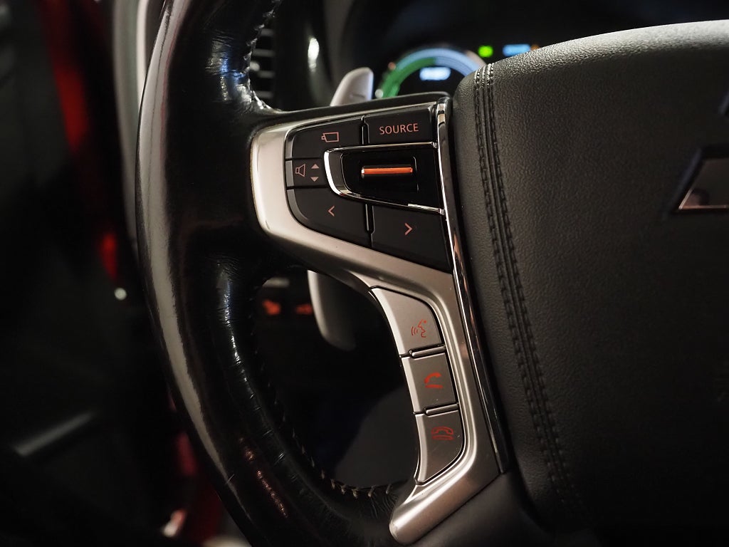 Mitsubishi Outlander PHEV 203hk Business 360º Skinn Drag 2018