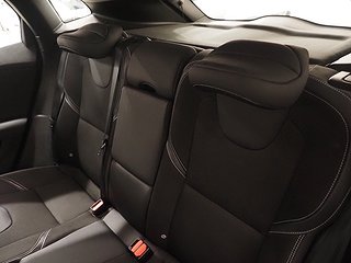 Halvkombi Volvo V40 15 av 20
