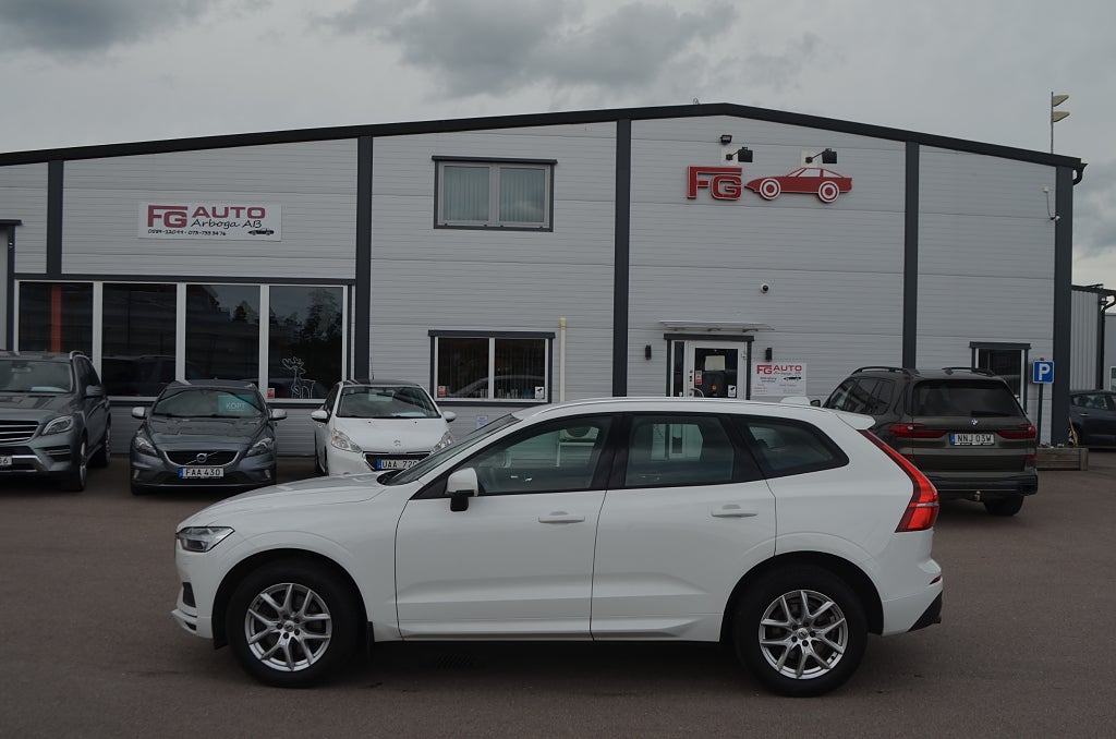 Volvo XC60 D4 AWD Momentum 190 hk VOC Drag Navi En Ägare Euro 6
