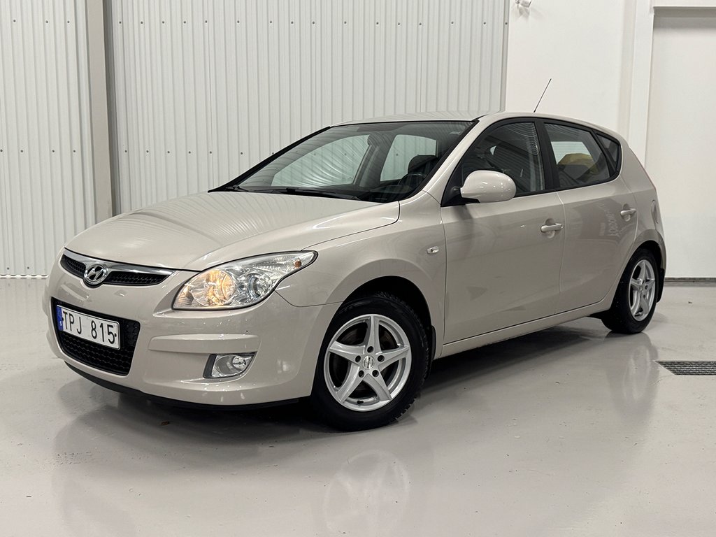 Hyundai i30 1.6 Nybesiktad | Fint skick | 122hk