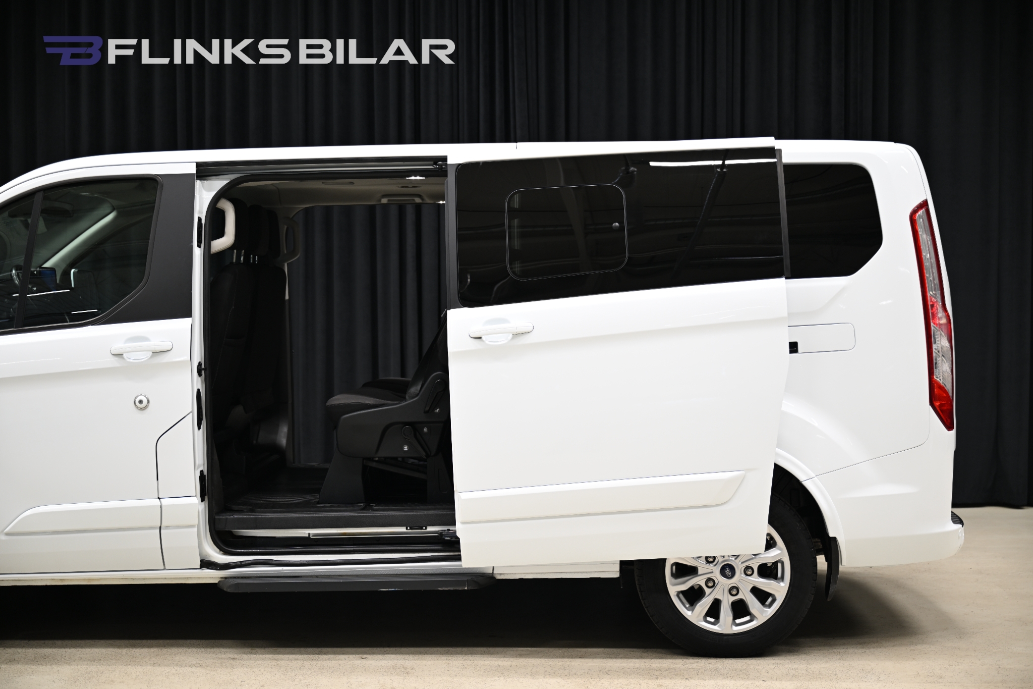 Ford Tourneo Custom 130HK L2 Automat 2021, bild 7/10