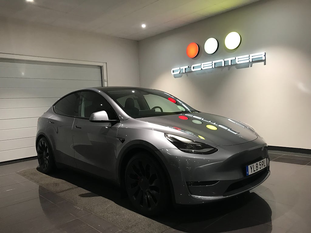 Tesla Model Y Performance Dragkrok Premium Final Edition 21"