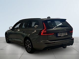 Volvo V60 D4 AWD Momentum Drag Dvärme Bkamera Navigation S&V-däck