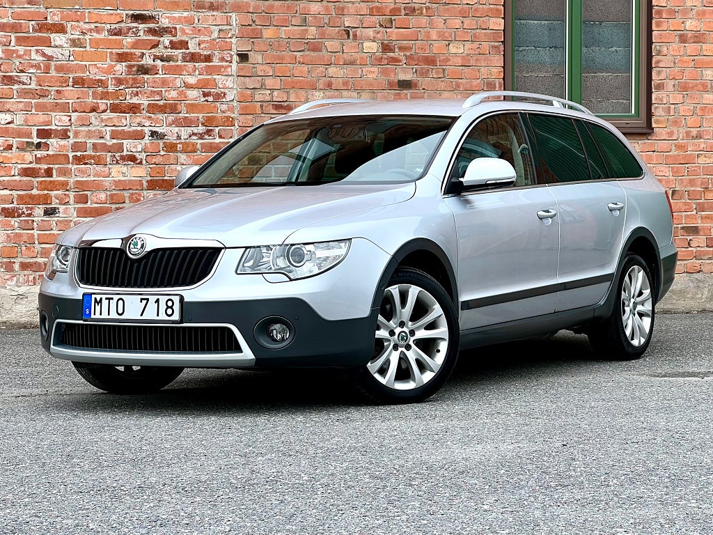 Skoda Superb Kombi 2.0 TDI 4x4 Elegance Euro 5
