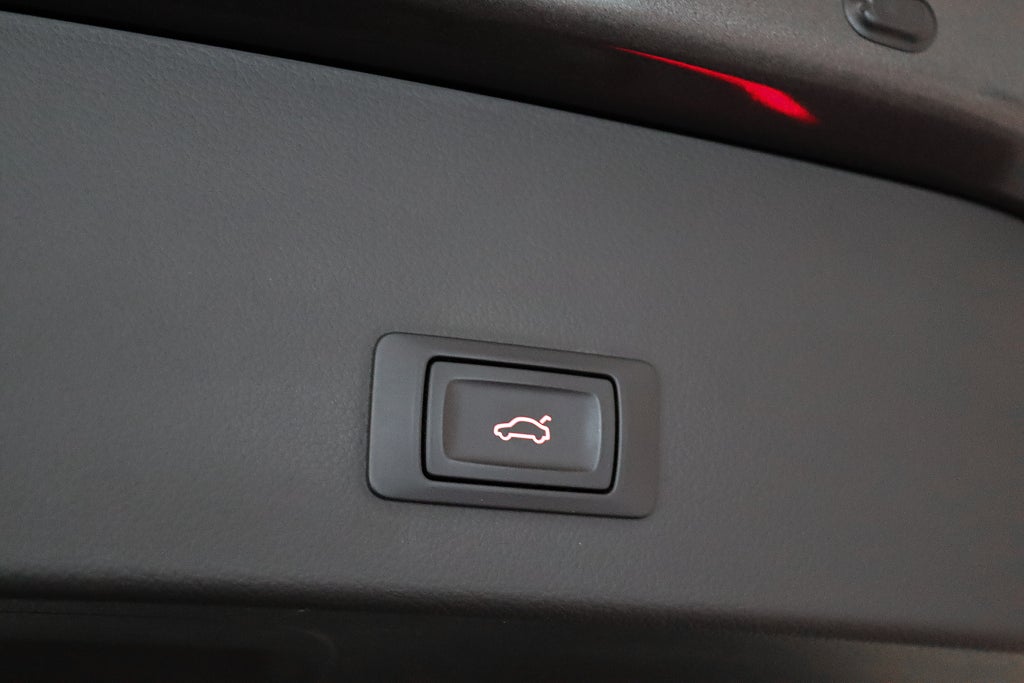 Audi RS6 Avant 4.0 TFSI V8 Facelift Pano Milltek Bose Carbon