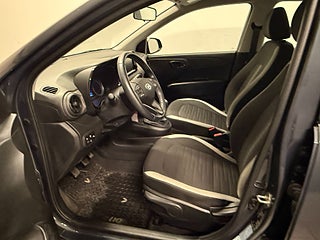 Halvkombi Hyundai i10 6 av 7