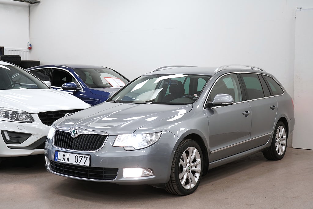 Skoda Superb TSI 160 ELEGANCE DRAG NYSERVAD NYBESIKTAD