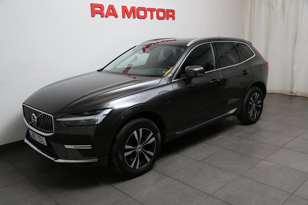 Volvo XC60 Recharge T6 350hk AWD Core Edition Drag Pano Leasbar 2023