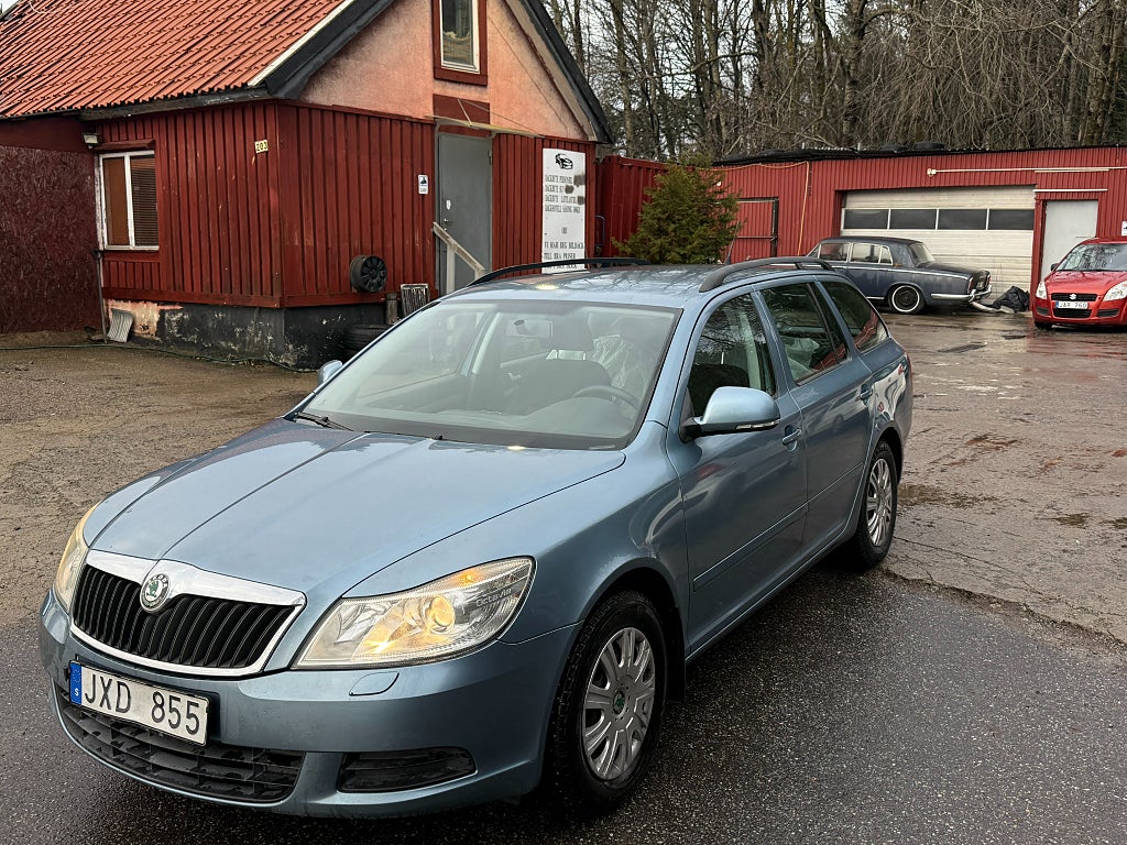 Skoda Octavia Kombi 1.4 TSI Ambiente Euro 5