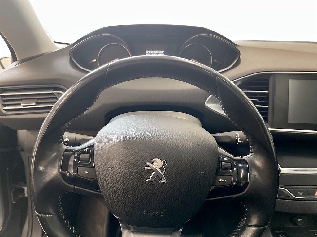 Bild på Peugeot 308 SW Allure 2.0 BHDi 150hk Aut - P-SENSORER, PANO