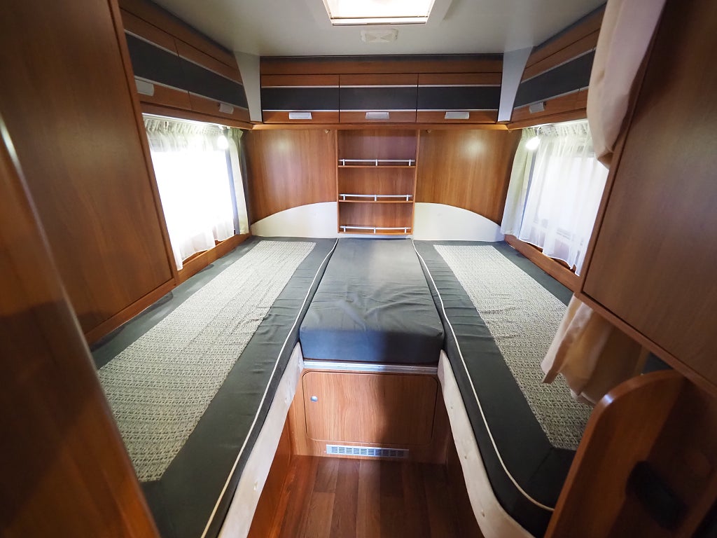 Dethleffs Black Magic Edition Låga Långbäddar I ALDE I Solcell I BM T 001