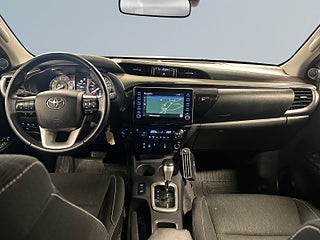 Toyota Hilux Dubbelhytt 2.4 AWD Hero Drag/Kamera/M-Värmare/S&V-Däck – bild 8