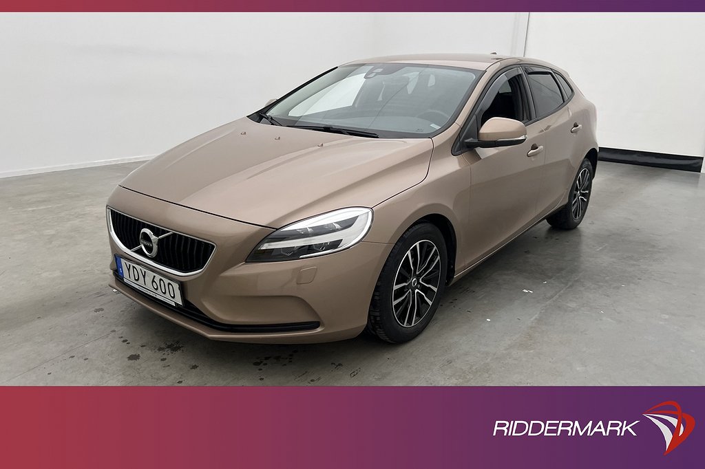 Volvo V40 T2 122hk Momentum VOC Värmare Sensorer Farthållare