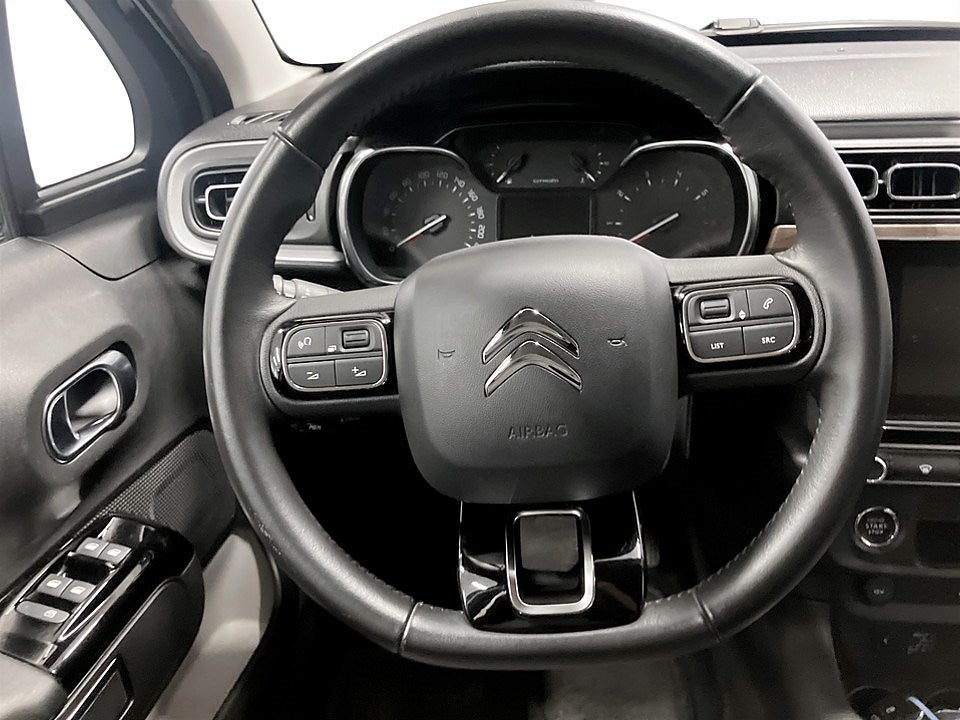 Bild på Citroën C3 Shine 1.2 PT 110hk Aut - B-KAMERA, CARPLAY