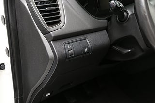 Halvkombi Hyundai i20 12 av 23