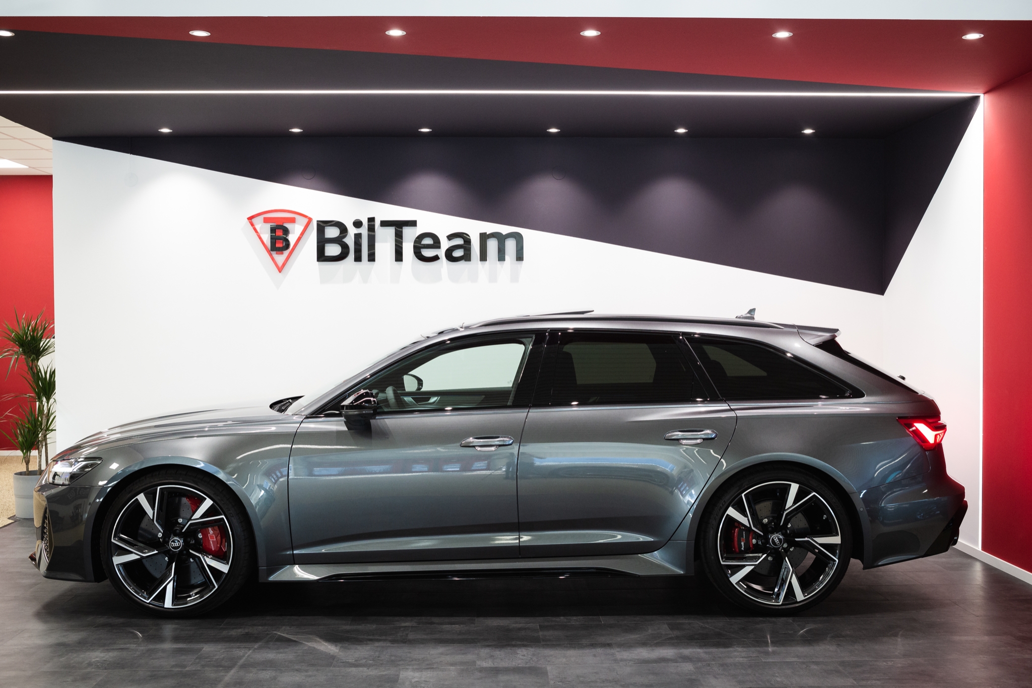 Audi RS6 2021, kuva 6/58