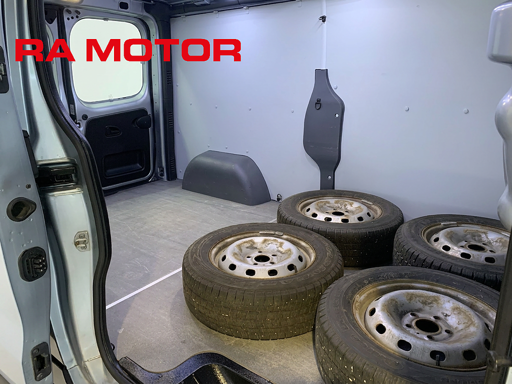 Nissan primastar N-Connecta | Värmare |  Moms | Automat 2022