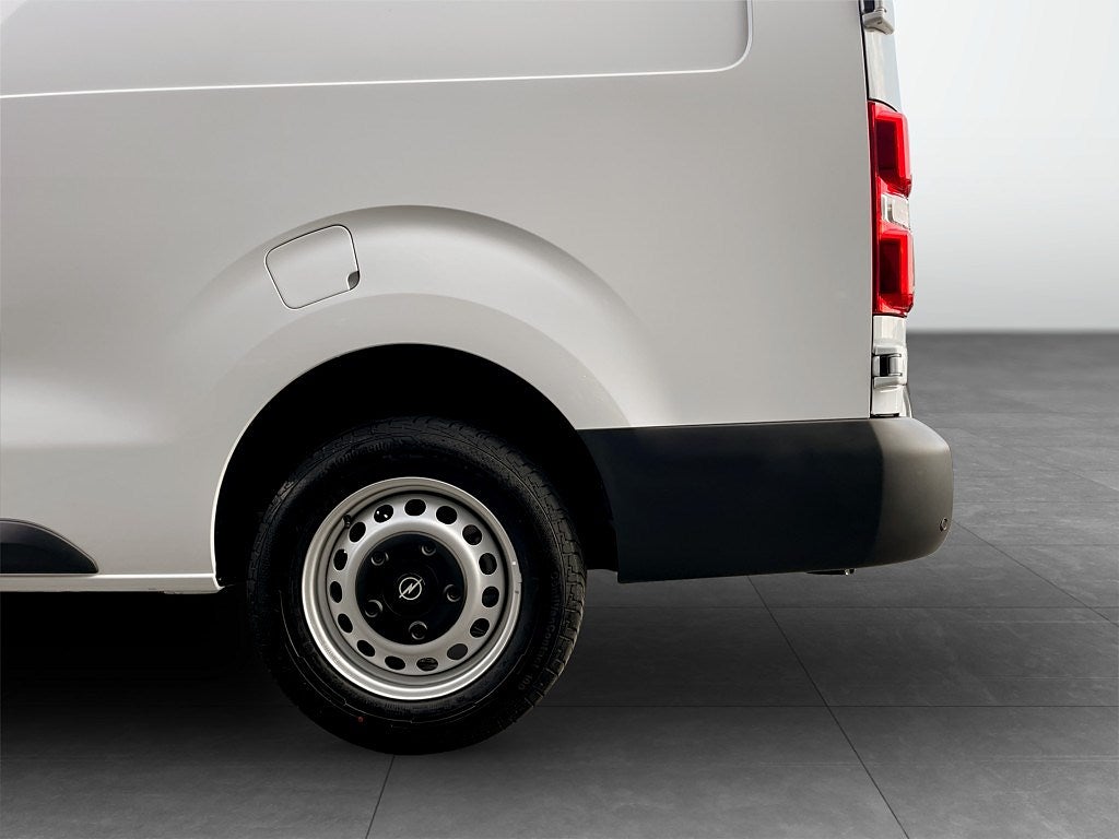 Bild på Opel Vivaro 180hk Automat L3