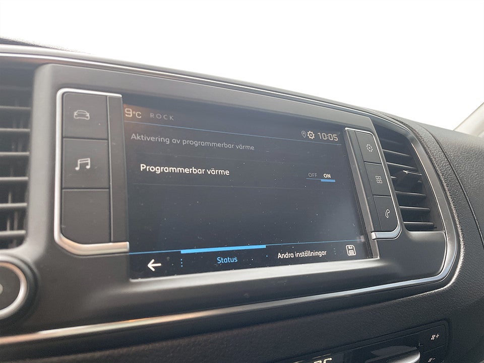 Bild på Peugeot Expert PRO+ 120Hk – Värmare / Inredning