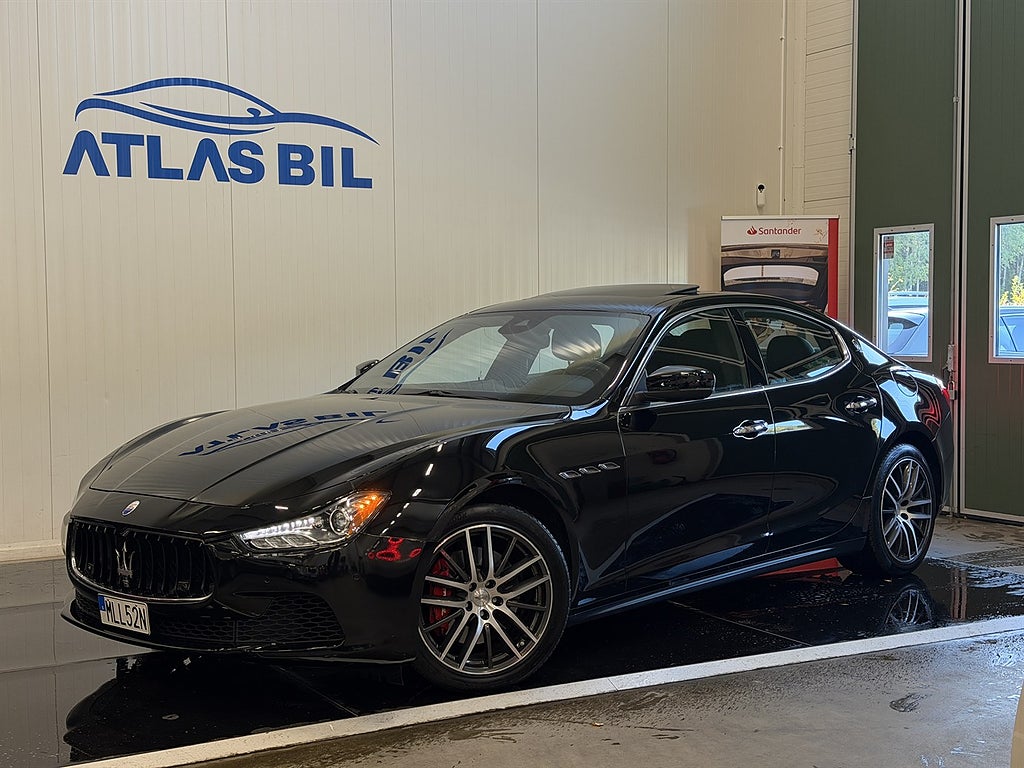 Maserati Ghibli Modena 350hk/ Taklucka/ B-kam/ CarPlay/